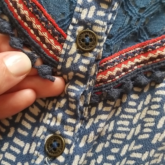 Embroidered Romper, with Lace - Picture 7 of 7